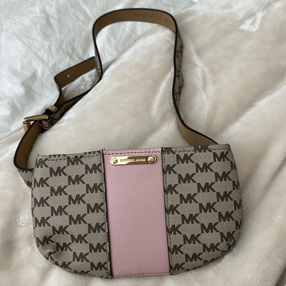 NWOT Michael Kors Fanny Pack Bag